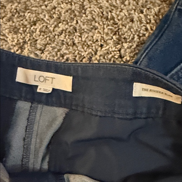 Stylish Women's Blue Jeans - Picture 3 of 5